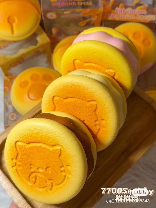 7700 Cat Ice Cream Sandwich Squishy