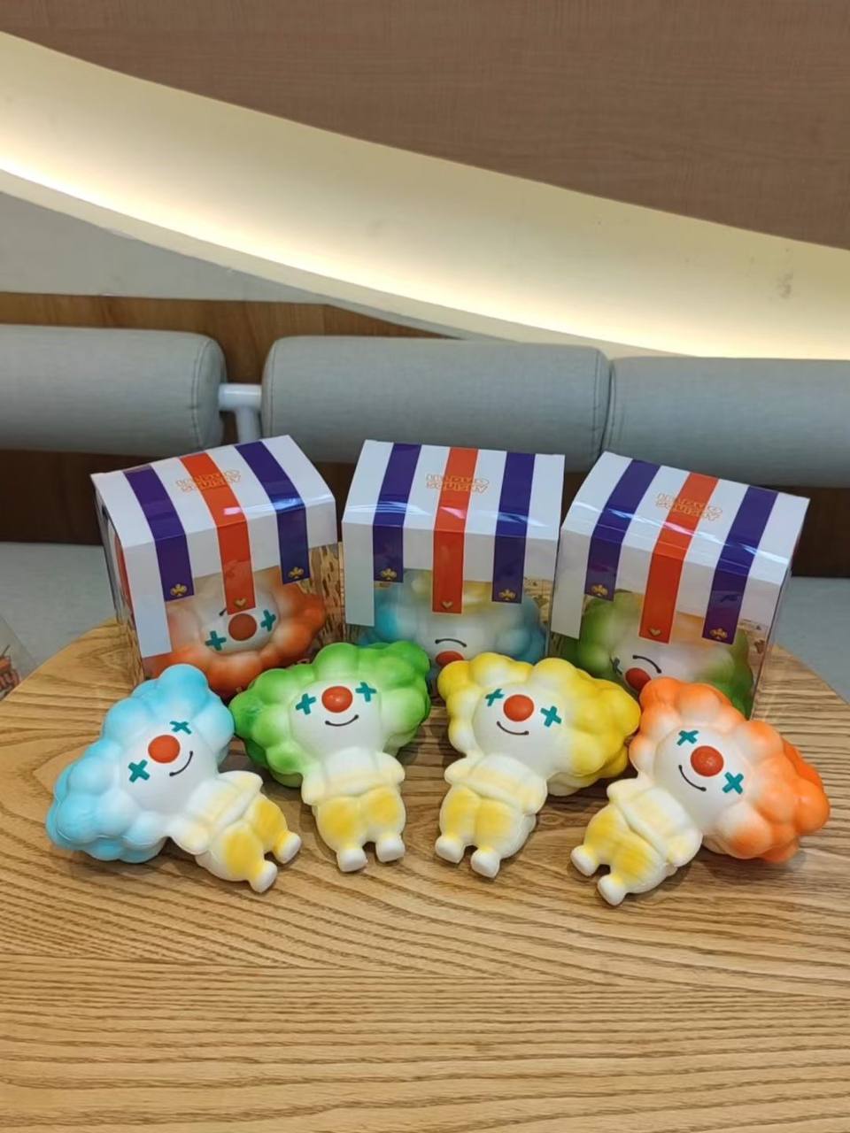 LABULADUO Clown Squishy