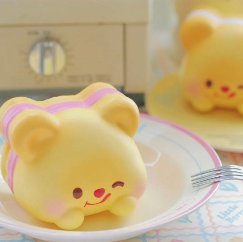 Kiibru Bear Cream Bun Squishy