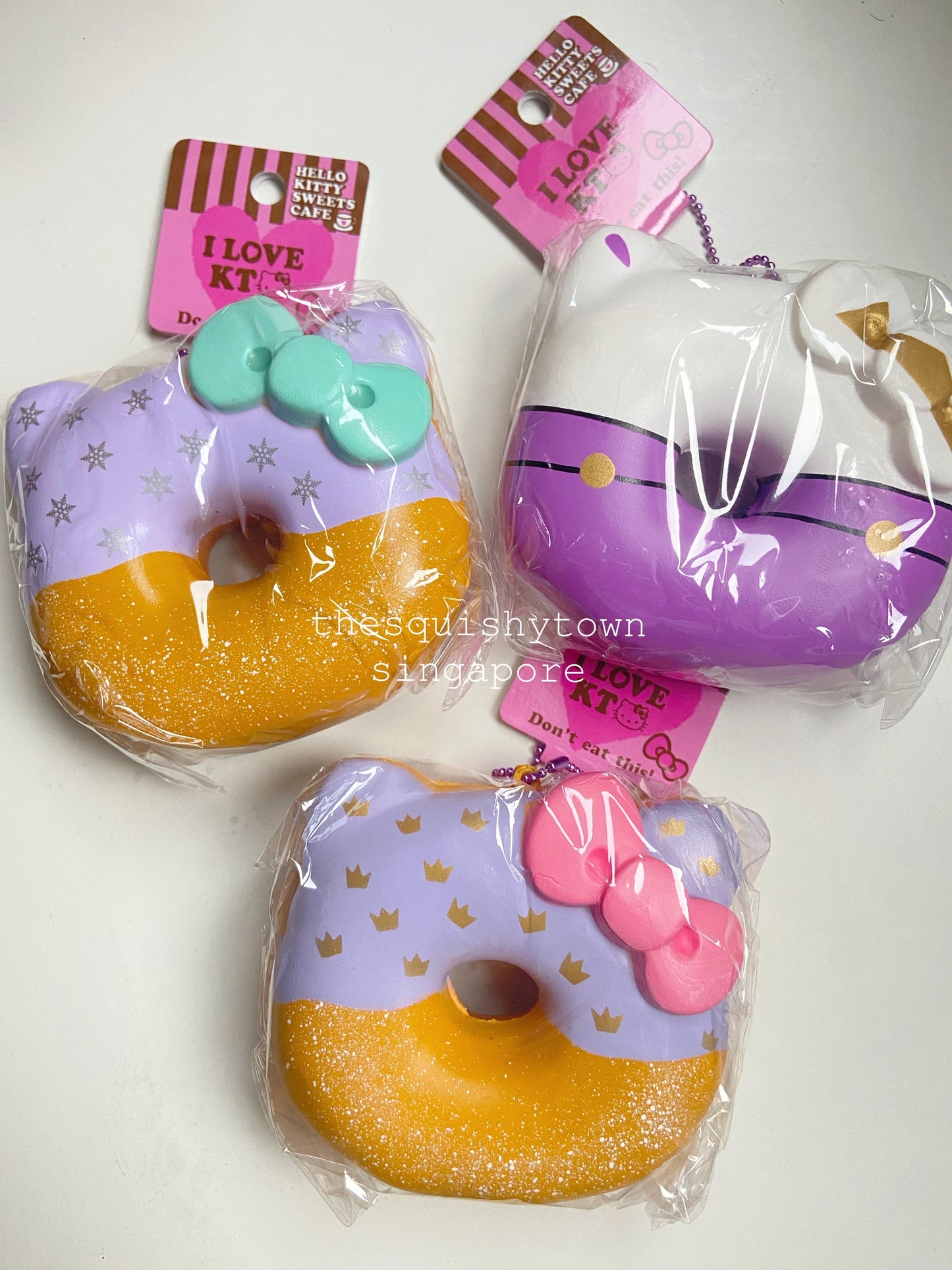 *rare* Limited Edition Hello Kitty x Snowy Donut Squishy